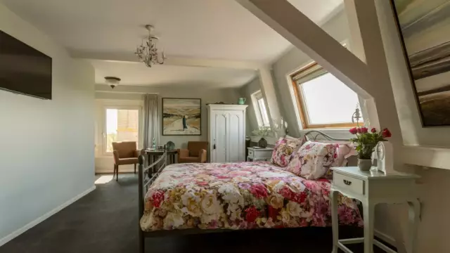 Slaapkamer Stella bed en breakfast Pastorie Marie VVV Texel