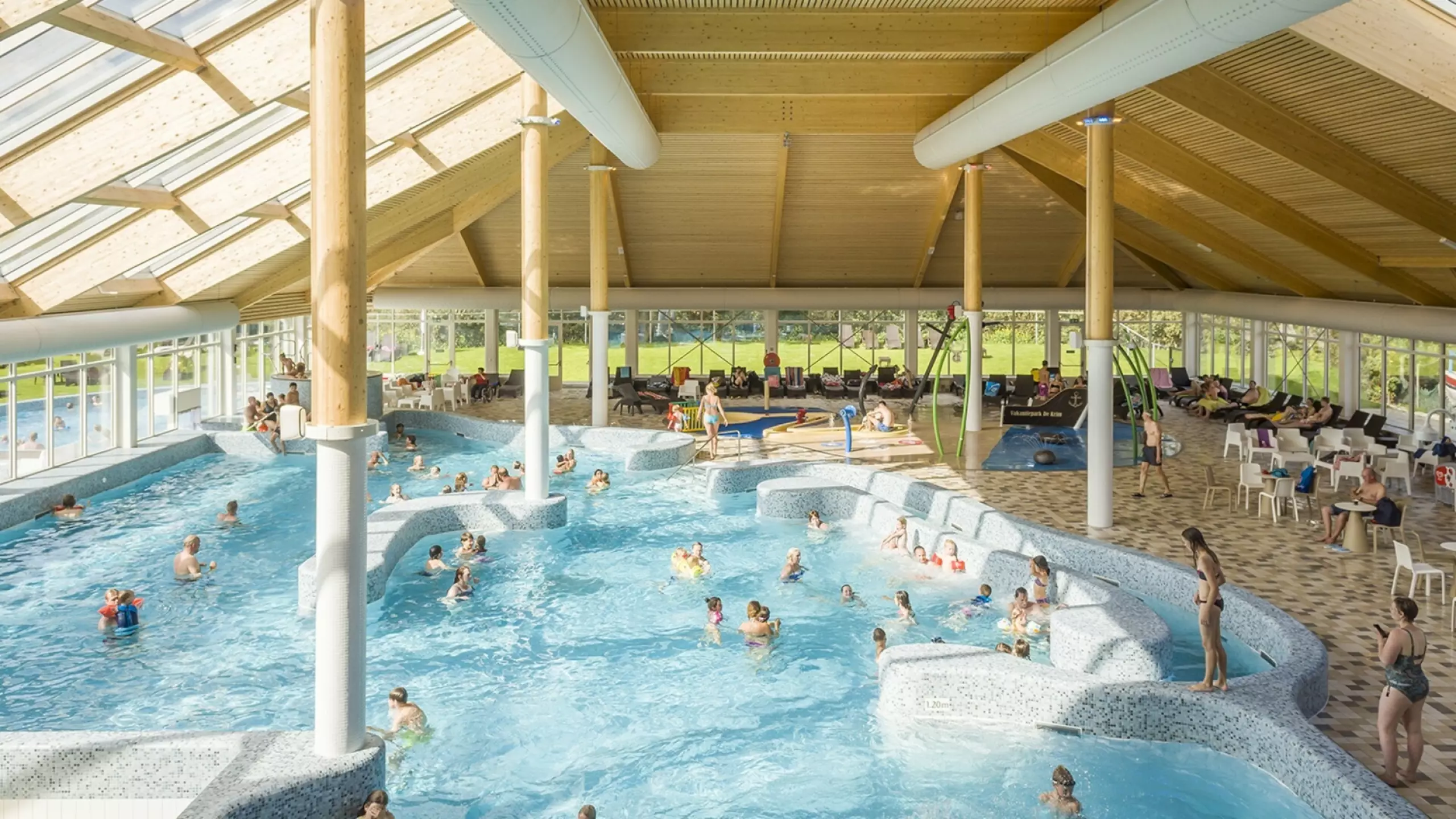Zwembad vakantiepark De Krim