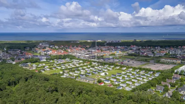 Luchtfoto camping Coogherveld Texel VVV Texel