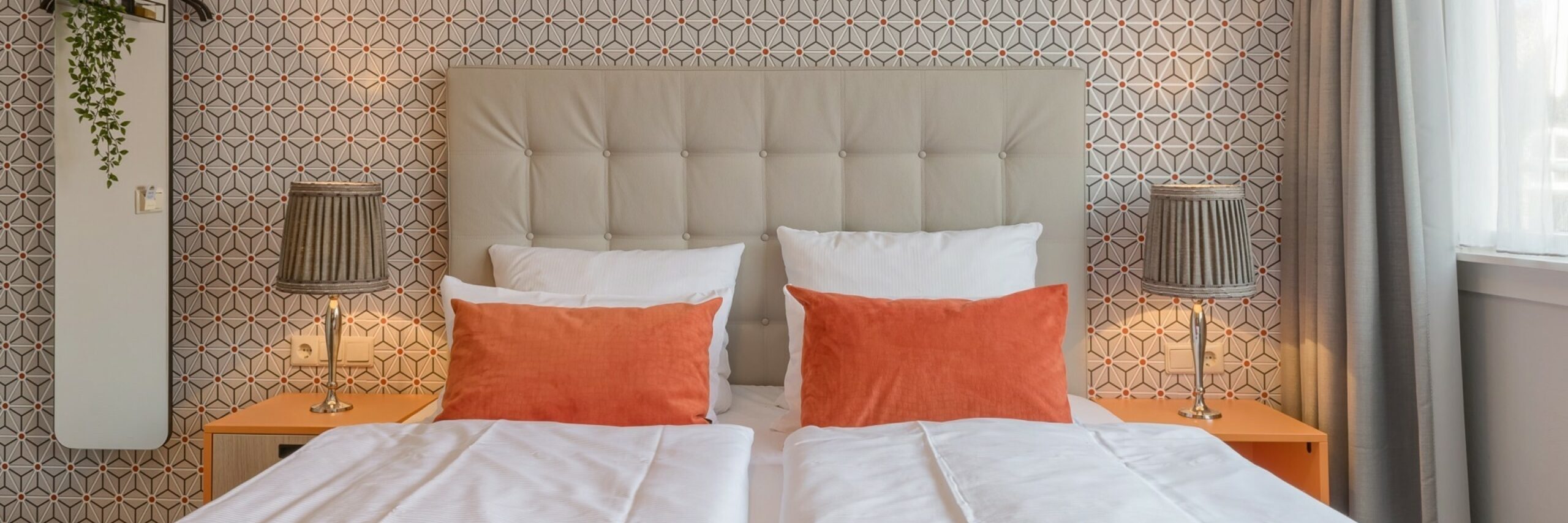 Hotelkamer bed Hotel Op Diek VVV Texel