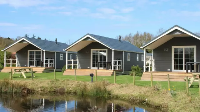 6 persoons lodge op Dennenoord VVV Texel