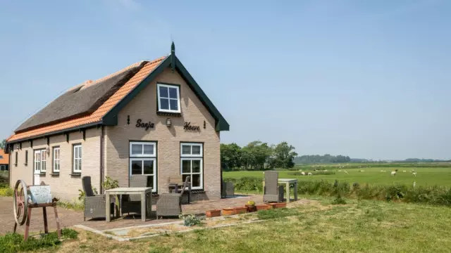 Sonja van Anja Hoeve rolstolvriendelijk huisje VVV Texeljpg