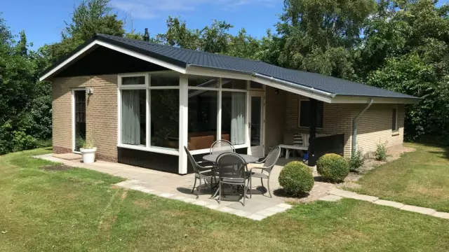 Vakantiehuis Zeewier op vakantiepark De Toes in Oosterend VVV Texel