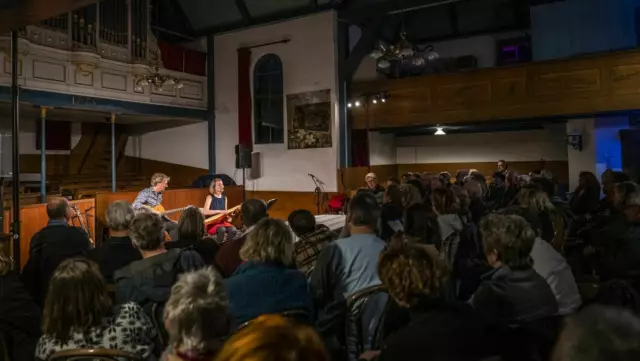 Voorstelling cultuurnacht Oosterend fotograaf Liselotte Schoo VVV Texel