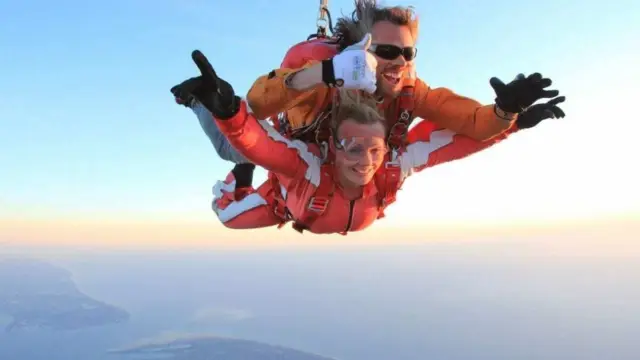 Tandem skydive parachutespringen texel