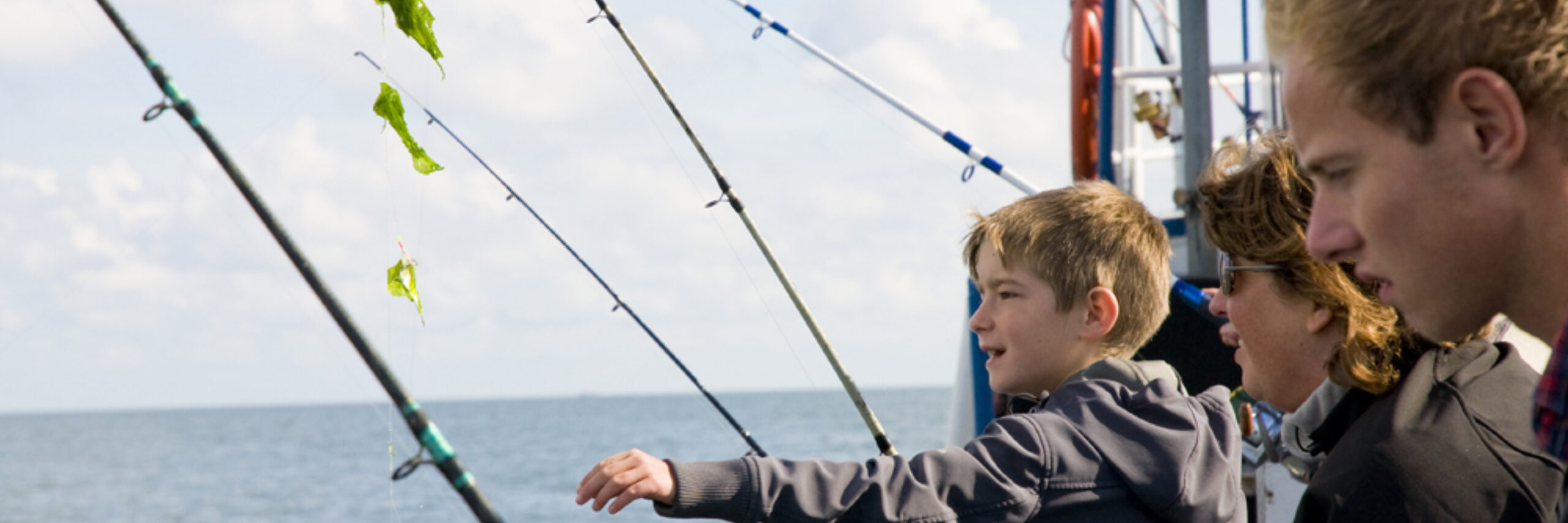 Vissen vangen op een boot