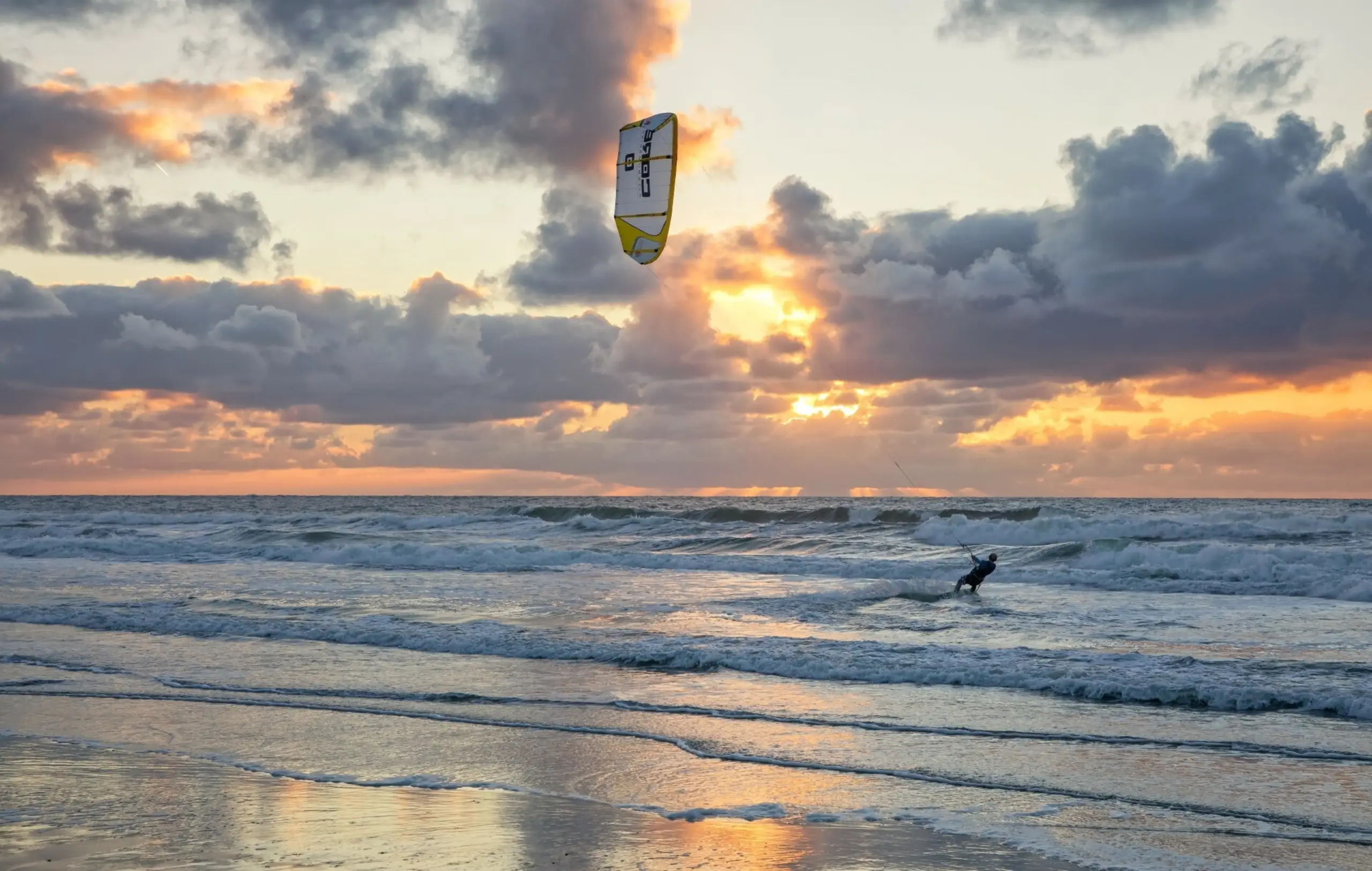 Kitesurfen op de Noordzee