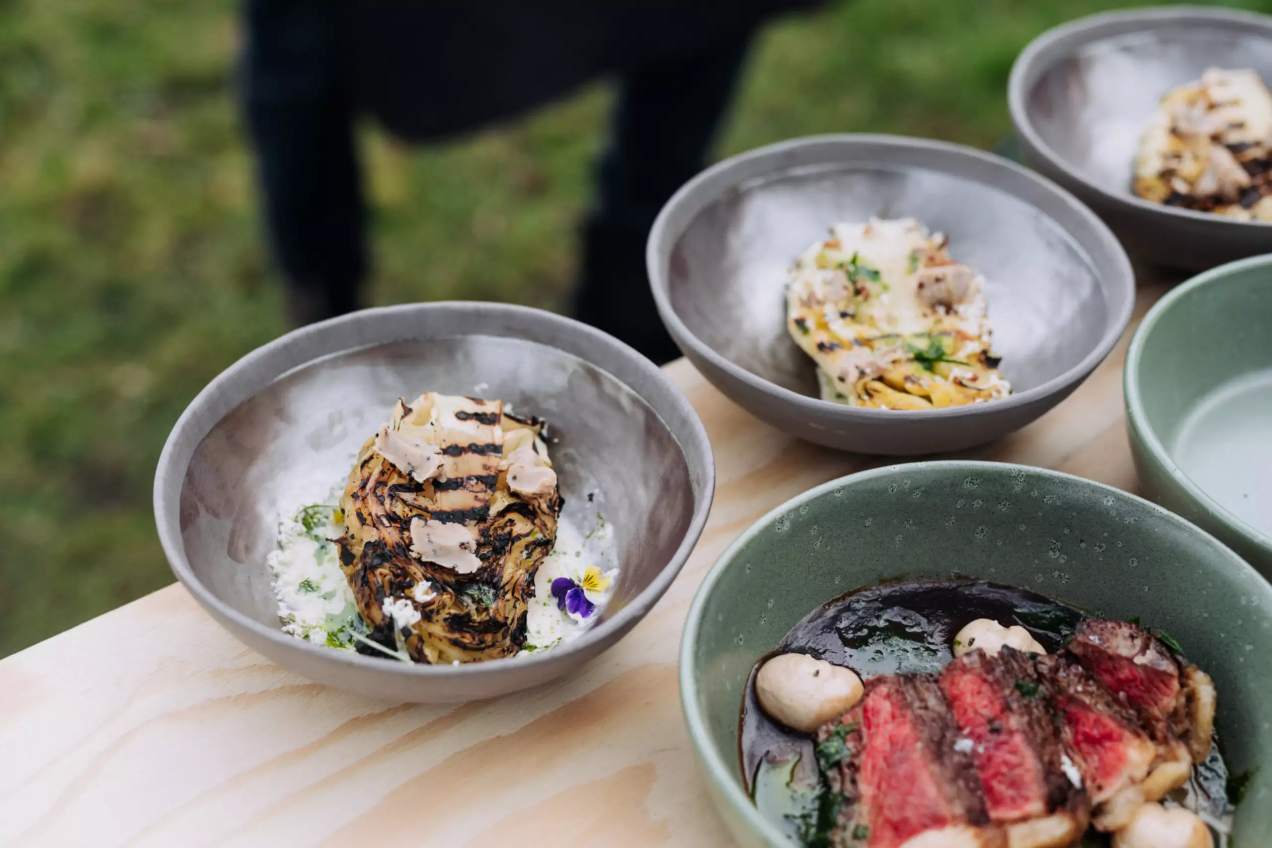 Gerecht met entrecote flatbread en spitskool van Dewi van der Plaats BBQ Battle 3