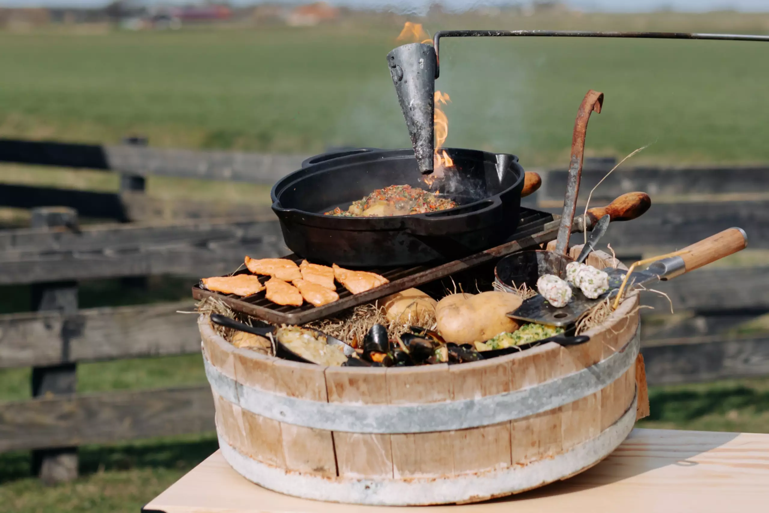 Aardappelen met mosselen met zalmforel BBQ Battle