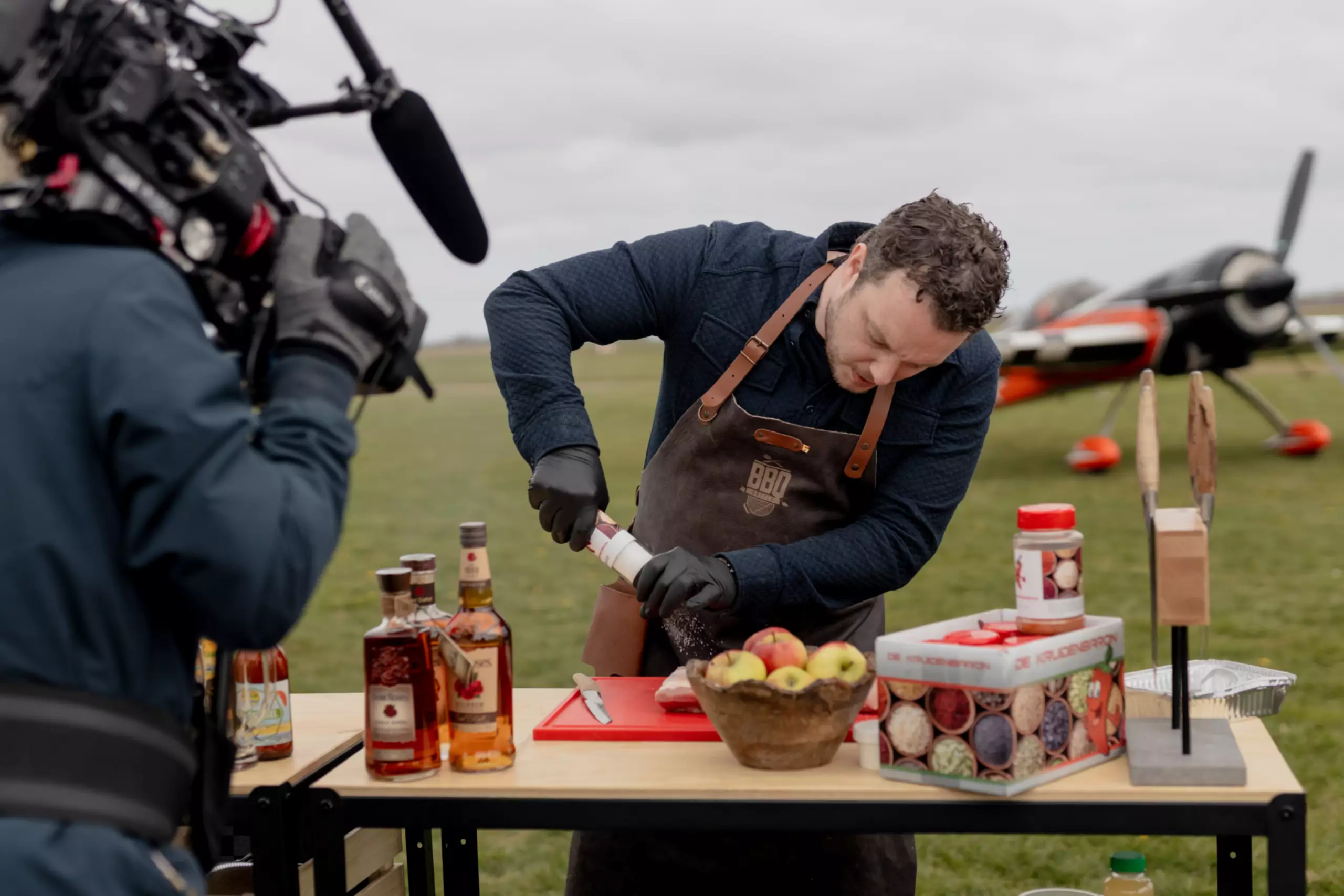 Robin Koenen aan de slag tijdens de BBQ Battle