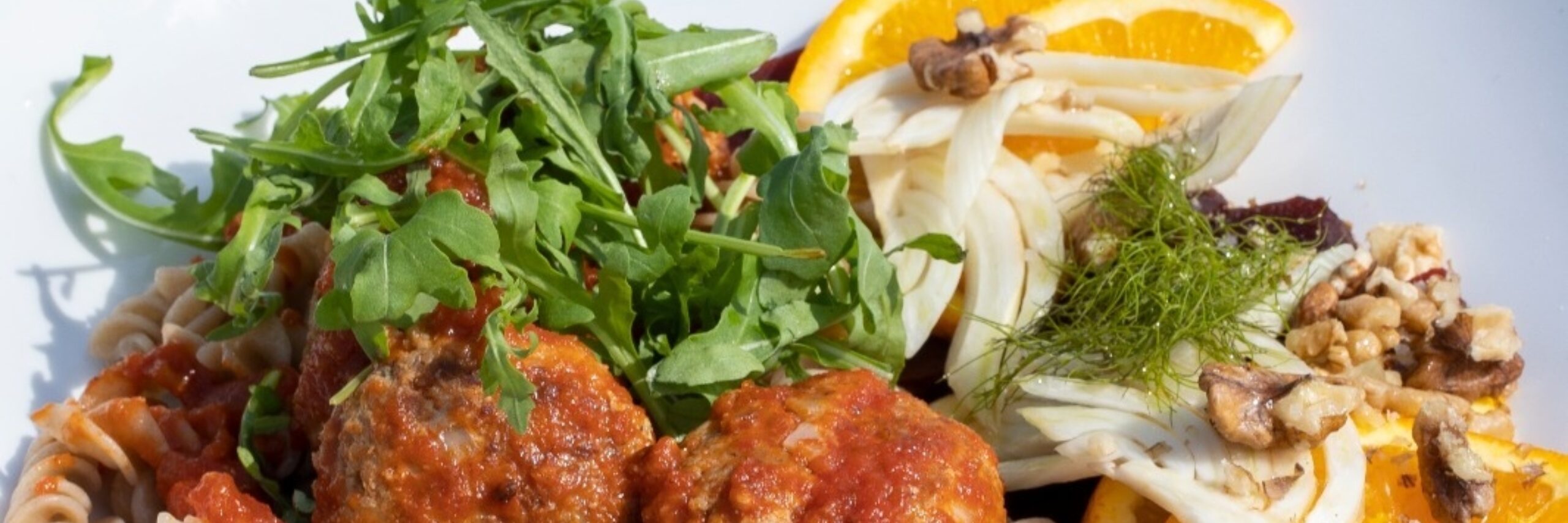Lamsgehaktballetjes in tomatensaus