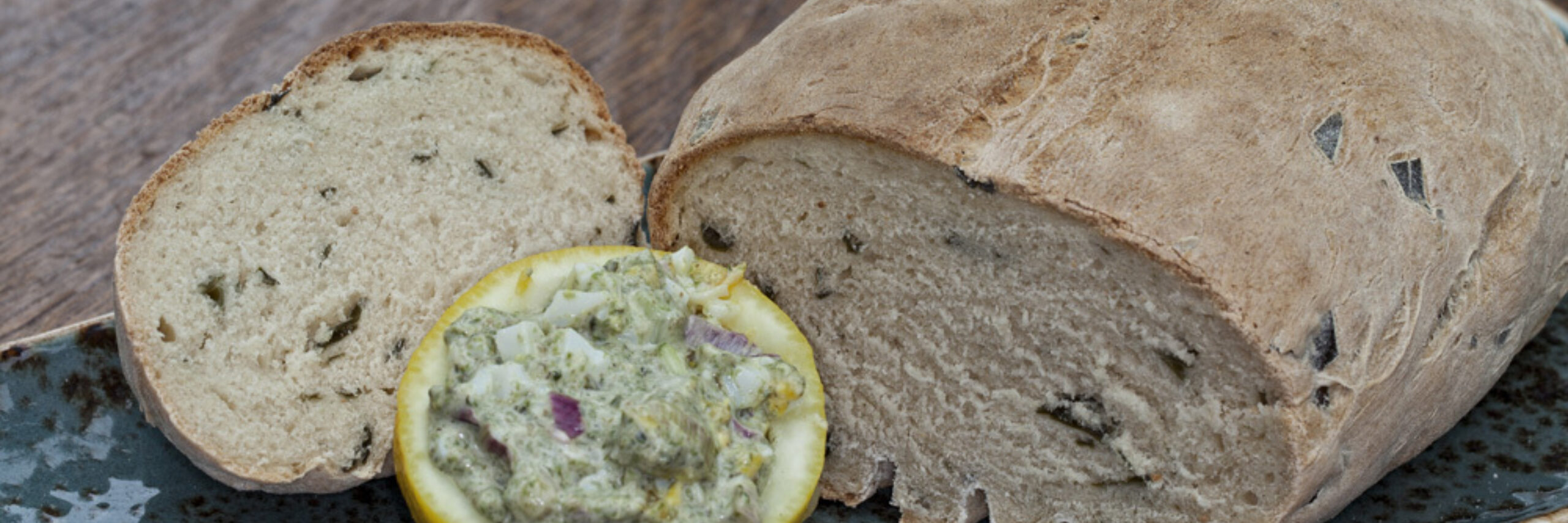 Zeewierbrood boter pesto VVV Texel Fotograaf Annette van Ruitenburg