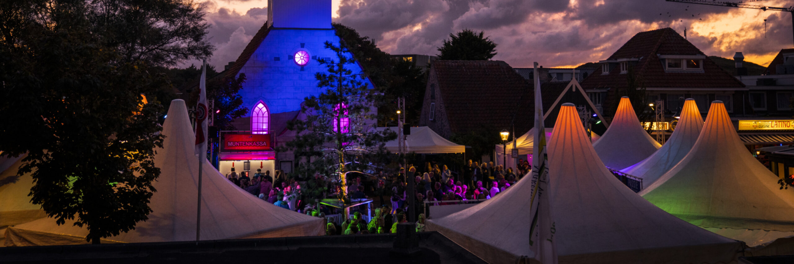 Texel Culinair festivalterrein in de avond