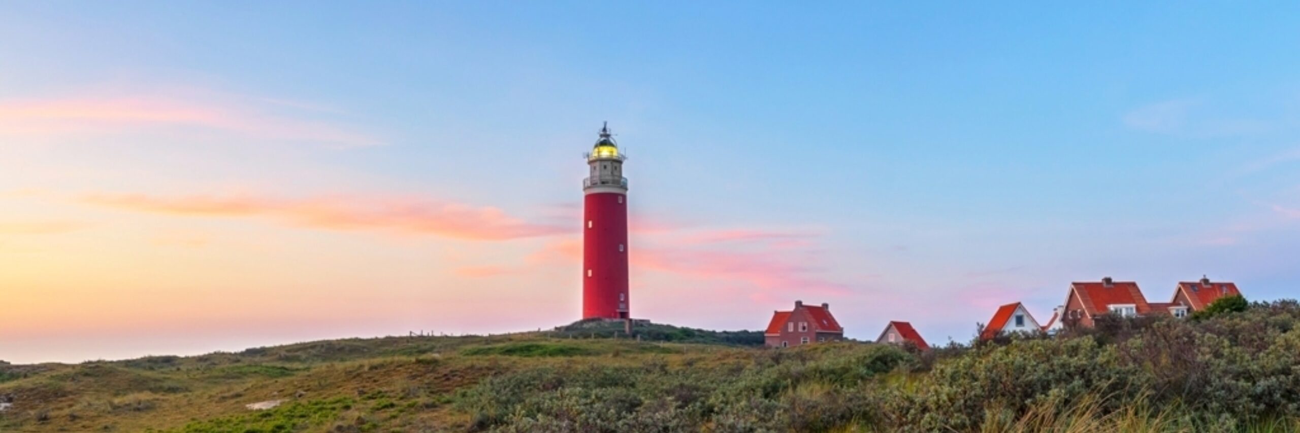 Vuurtoren nazomer duinen VVV Texel fotograaf Justin Sinner
