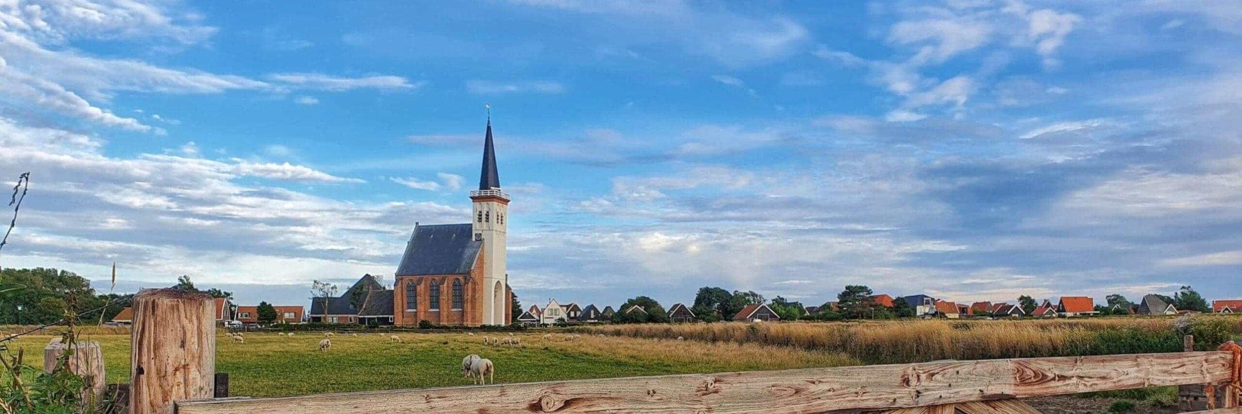 Weiland met kerk van Den Hoorn VVV Texel fotograaf Garielle Botter