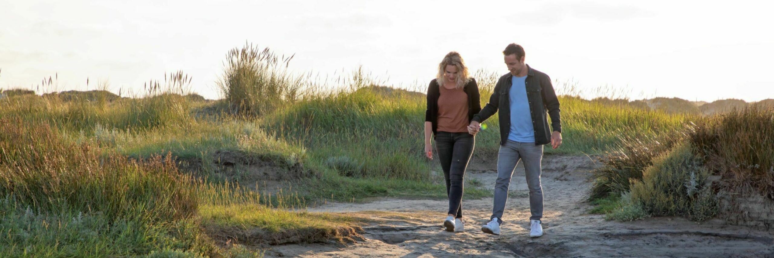 Romantisch wandelen door De Slufter VVV Texel fotograaf Justin Sinner