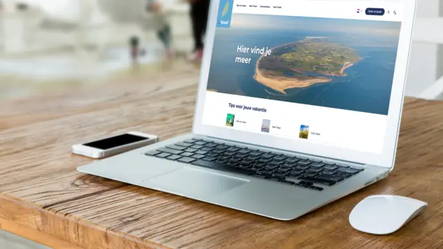 VVV Texel site laptop mockup