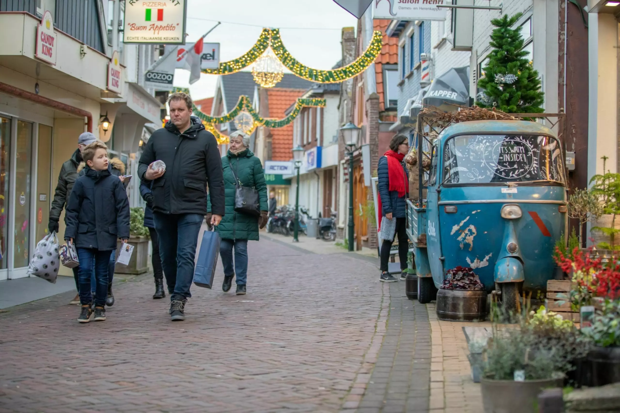 Winkelen in Den Burg Weverstraat