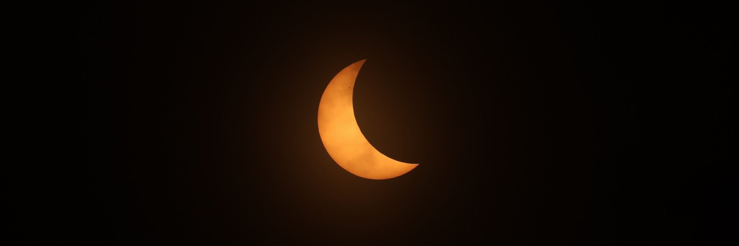 Zonsverduistering shutterstock 2514497389