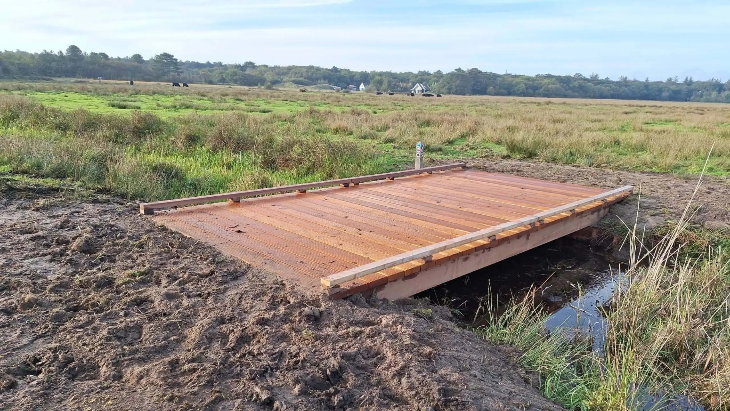 Nieuw bruggetje Ploegelanden