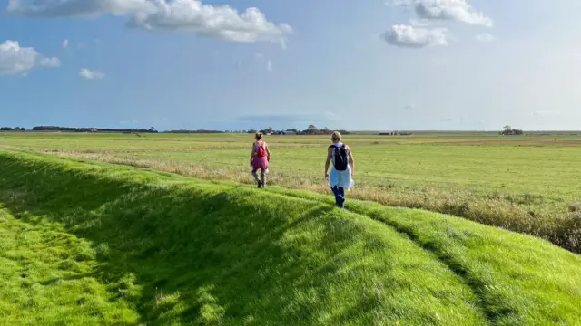N Hpad Etappe 2 bochtige grasdijk