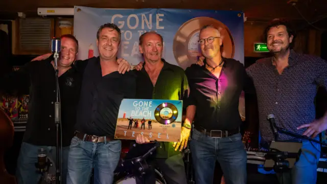 Gouden plaat Gone to the Beach
